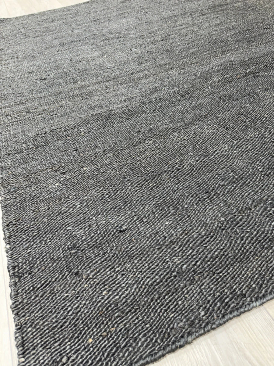 ALFOMBRA YUTE NEGRO 160X230 - laalfombreria