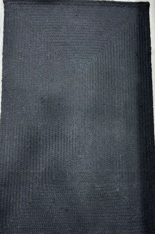 BAJADA DE CAMA PET BLACK L 0.80x1.20 - laalfombreria
