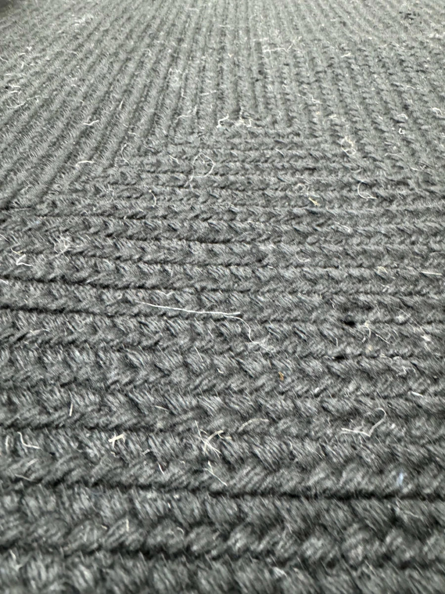 BAJADA DE CAMA PET BLACK L 0.80x1.20 - laalfombreria