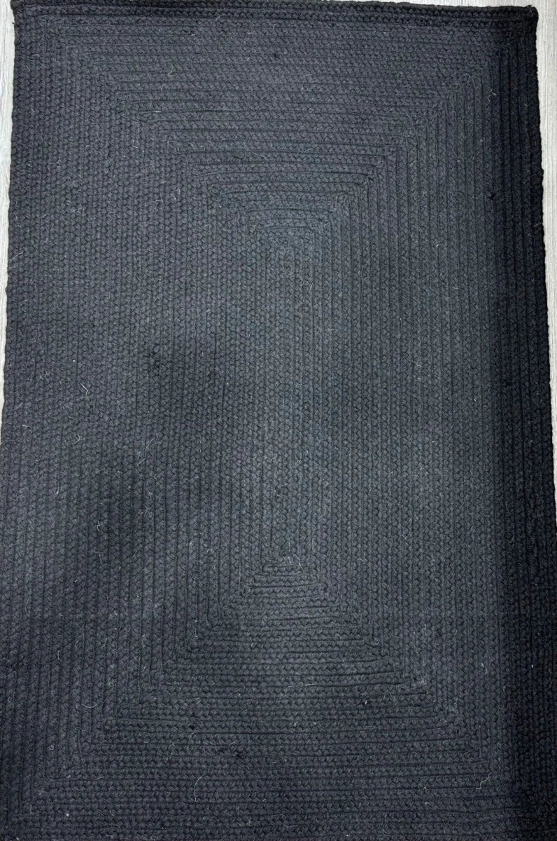 BAJADA DE CAMA PET BLACK L 0.80x1.20 - laalfombreria