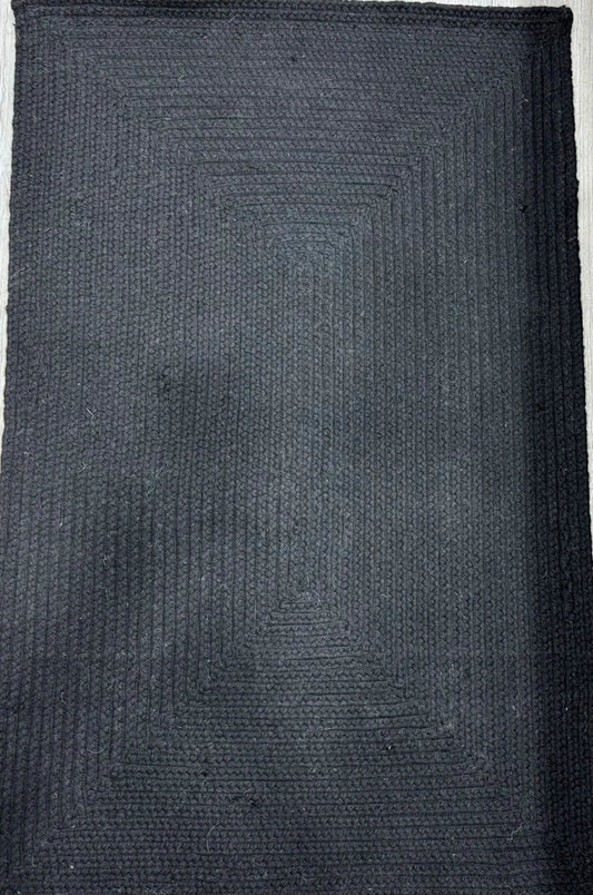 BAJADA DE CAMA PET BLACK L 0.80x1.20 - laalfombreria
