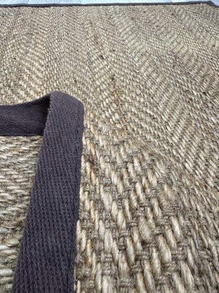 BAJADA DE CAMA YUTE BORDE CAF… 90x150 - laalfombreria